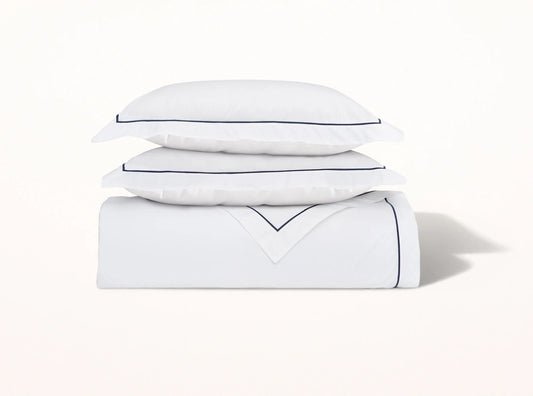 percale-embroidered-duvet-set-white-navy